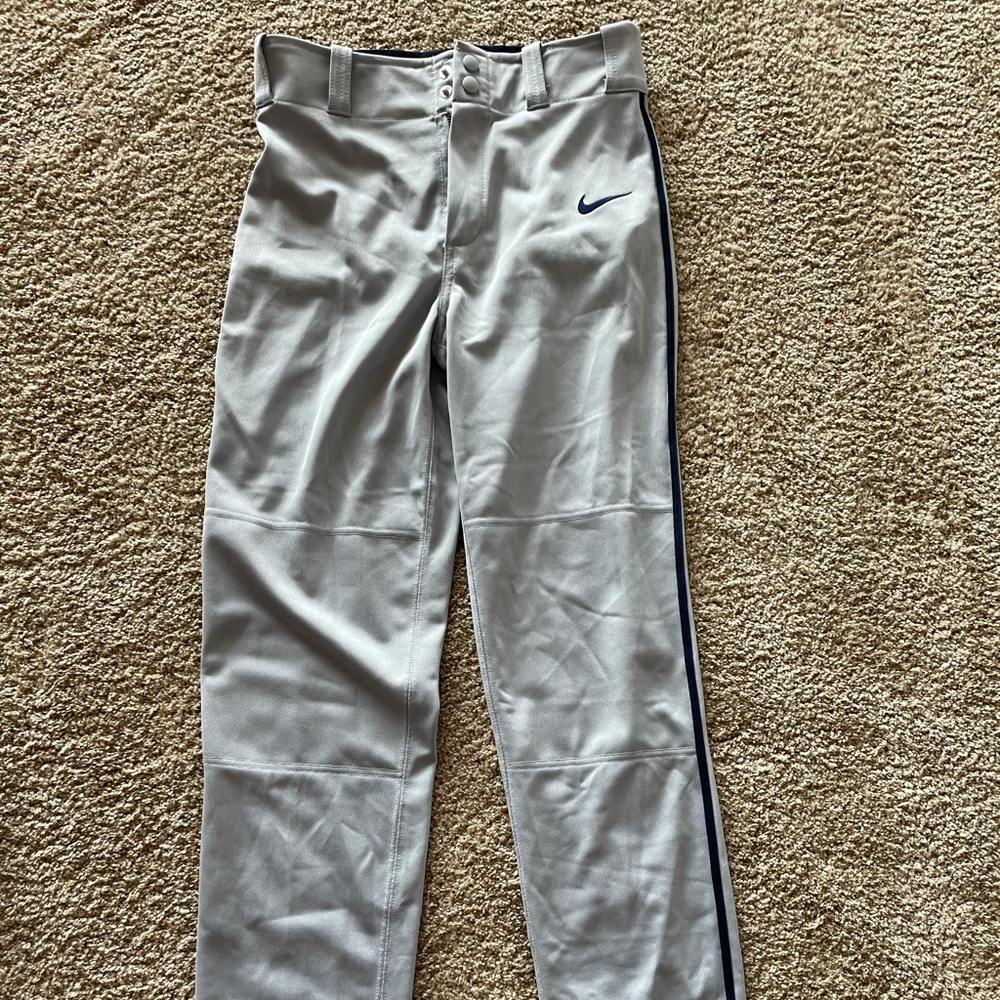 Men’s grey nike pants